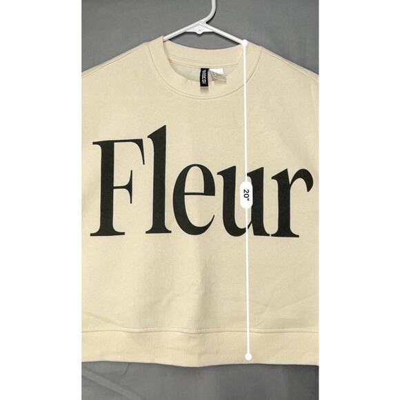 H&M Sweatshirt Fleur Cropped Beige Sz XS French Parisian  Clean Girl Minimalist - Picture 7 of 10